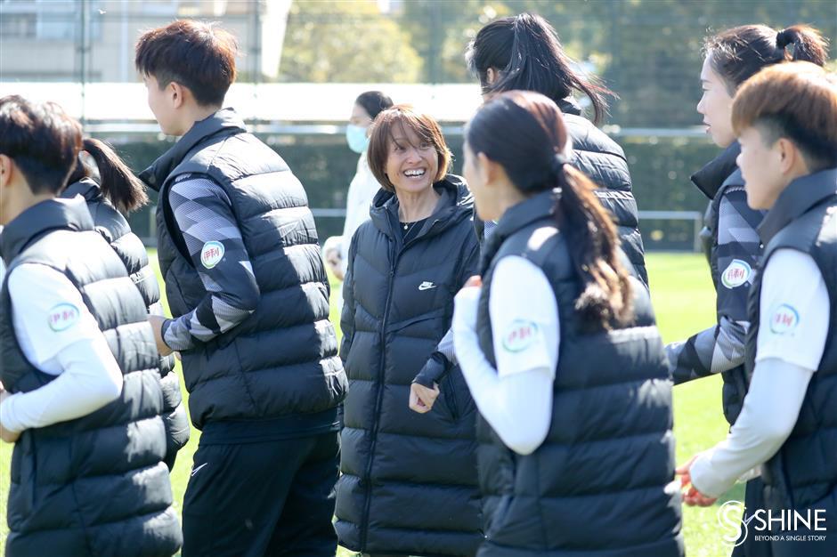 1st foreign manager for shanghai women's football