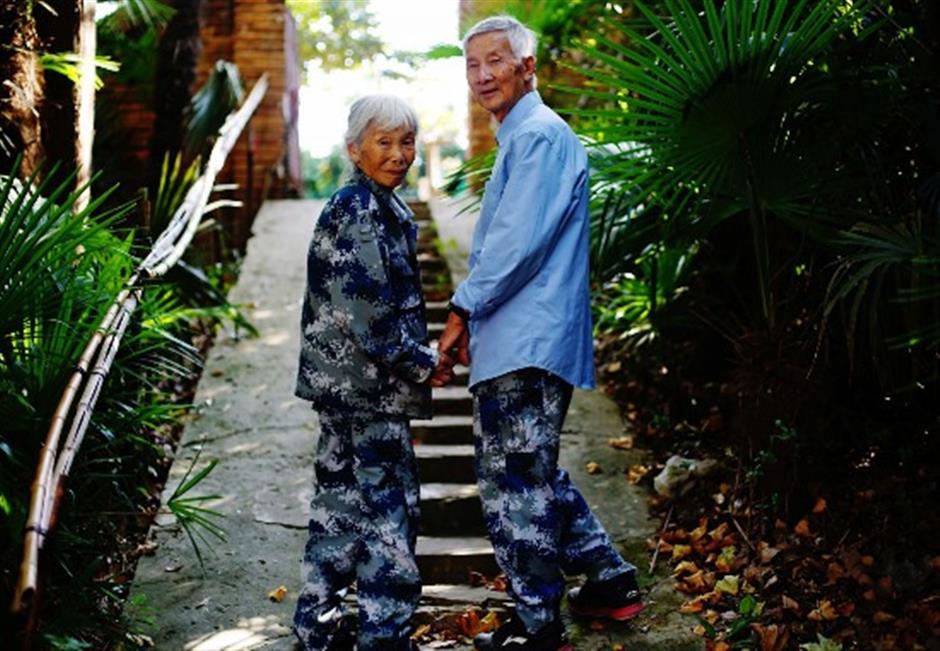 an exemplary retirement life of an ex-army couple to 'benefit the people'