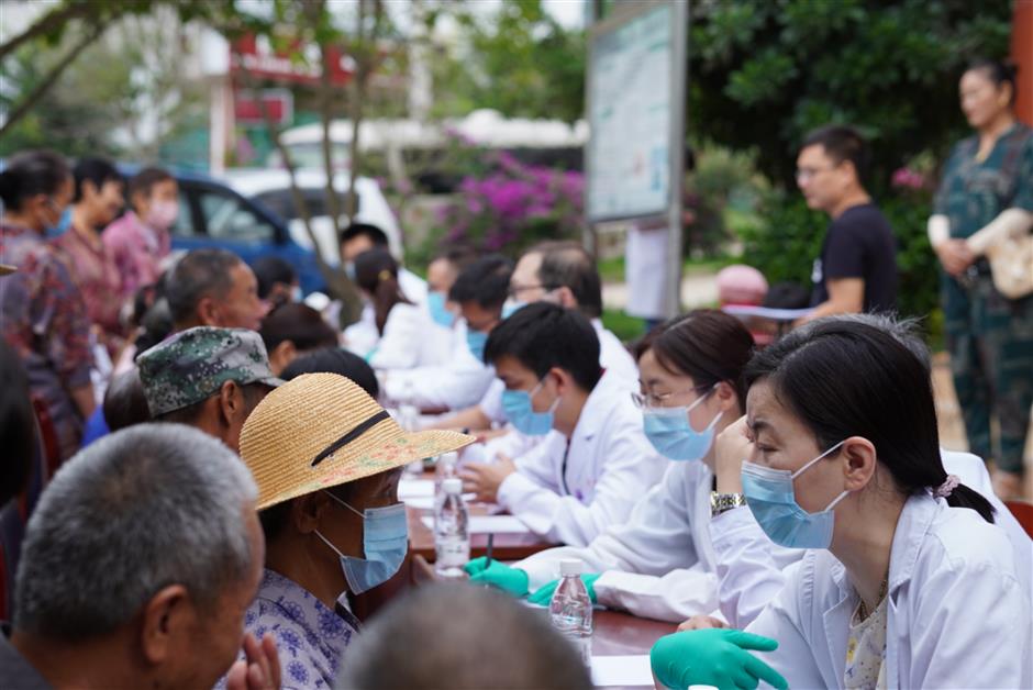 shanghai medical teams head to remote regions