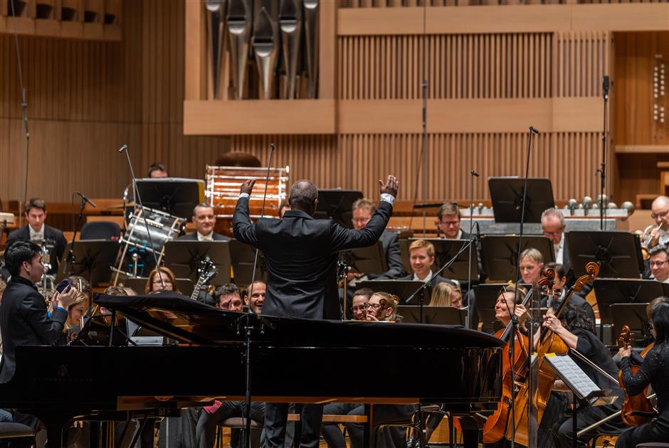 conductor marshall to make shanghai debut, also play piano