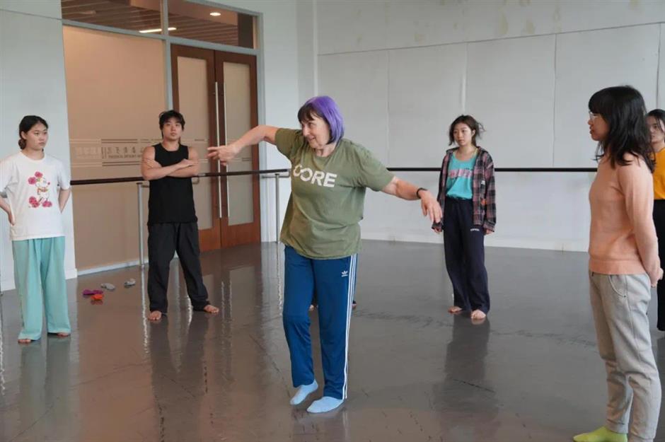 artists and scholars explore future of dance art in shanghai