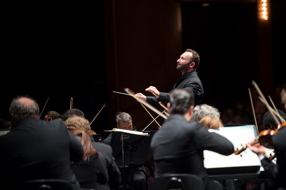 pianist yuja wang to perform with berlin philharmonic in shanghai