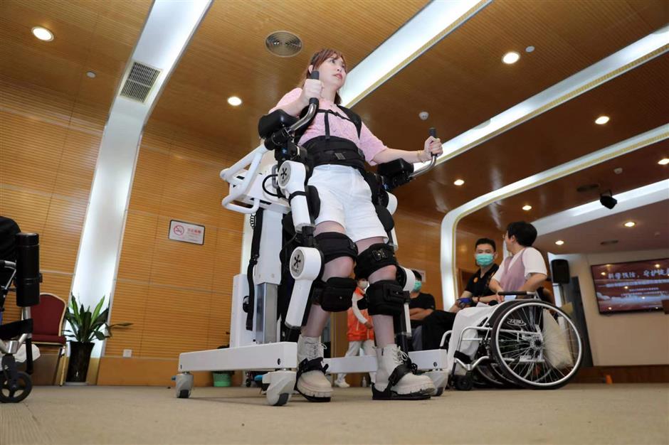 more roles of robots in spinal cord rehabilitation