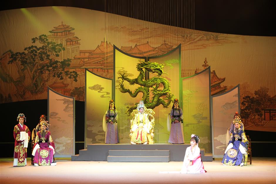 hangzhou offers performance, floral delights for spring festival holiday