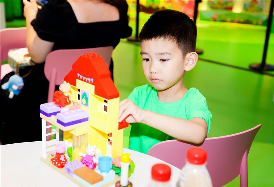 lego launches latest sets at peppa pig world of play in shanghai