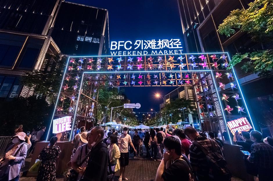 new bund pedestrian street markets boost nightlife economy