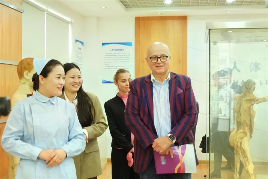 shanghai lida university ties up with unfpa to cultivate talented young leaders