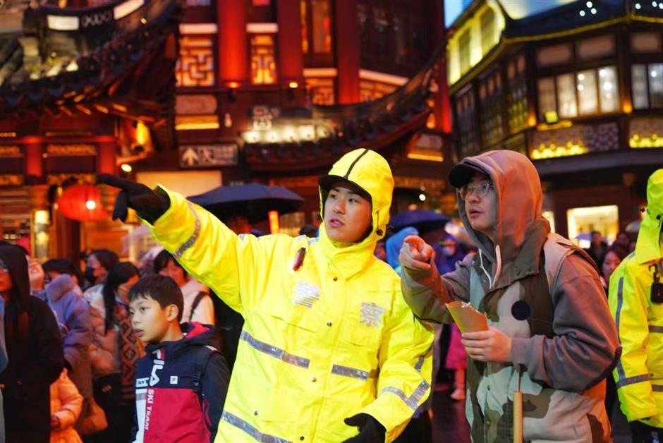 carrying fireworks on shanghai metro banned