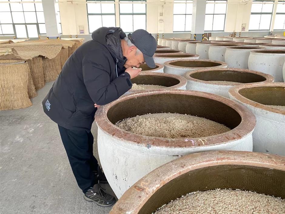 from eureka to excellence: master brewer uncorks the secret to premium yellow rice wine