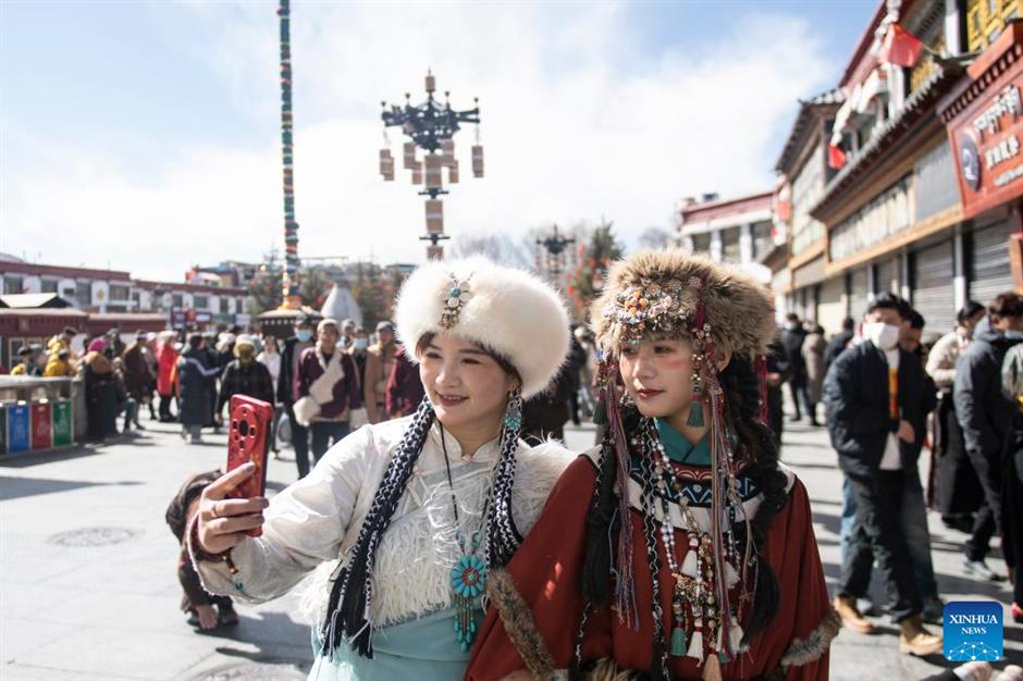 xizang opens tourist destinations to public free of charge