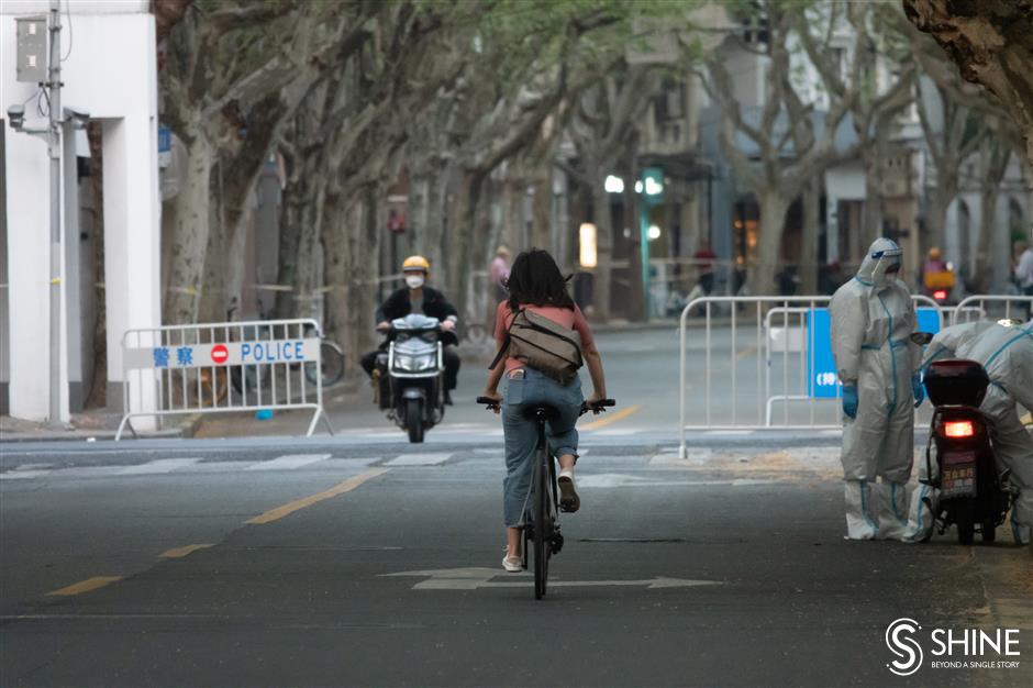 lockdown or not in jing'an, huangpu, putuo, jinshan, chongming