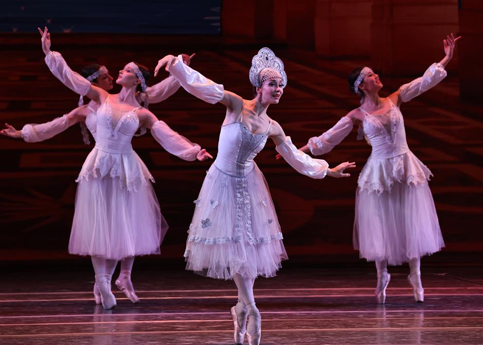 russian royal ballet theater brings 'swan lake' to shanghai