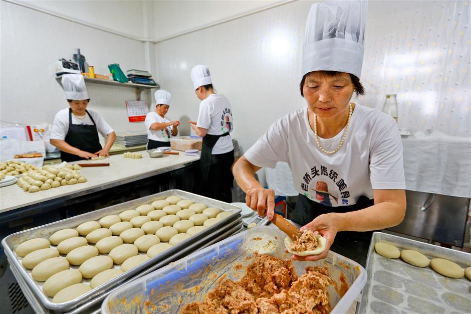 pudong's intangible cultural heritage showcased