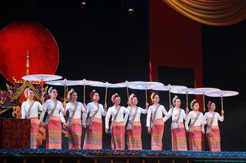 yunnan troupe brings 'peacock princess 2024' to city stage