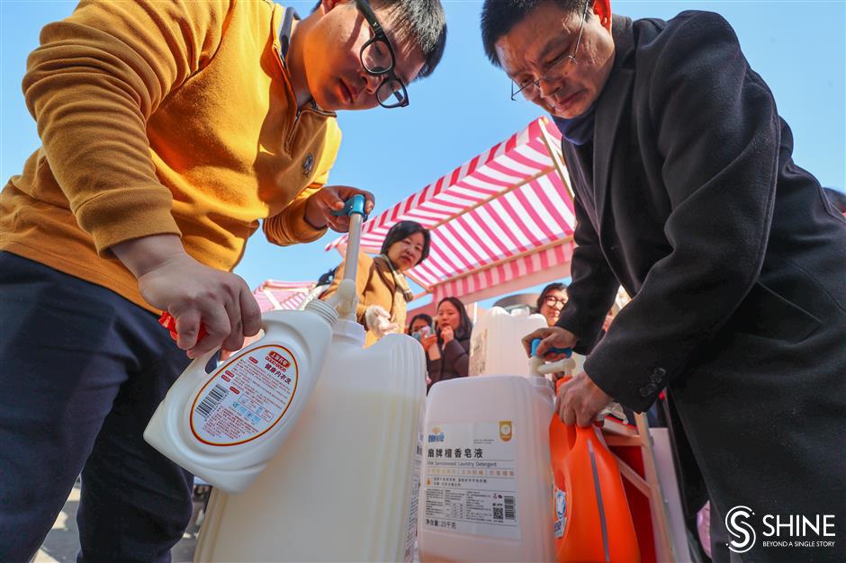 bring your own bottle stall the most popular at pudong fair