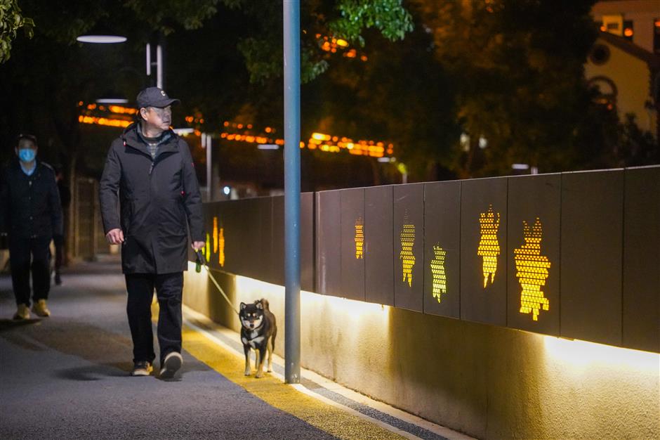 guard rails and fencing invoke city's artistic and cultural character