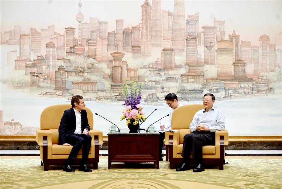 shanghai party secretary meets with tishman speyer ceo