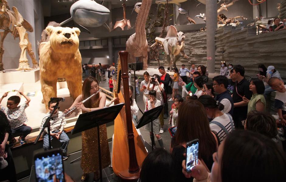 night at the museum in tune with visitors