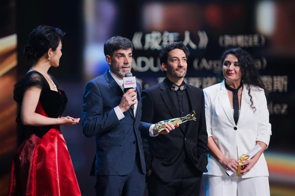 kazakhstan 'the divorce' wins the best feature film award at siff, huang xiaoming named best actor