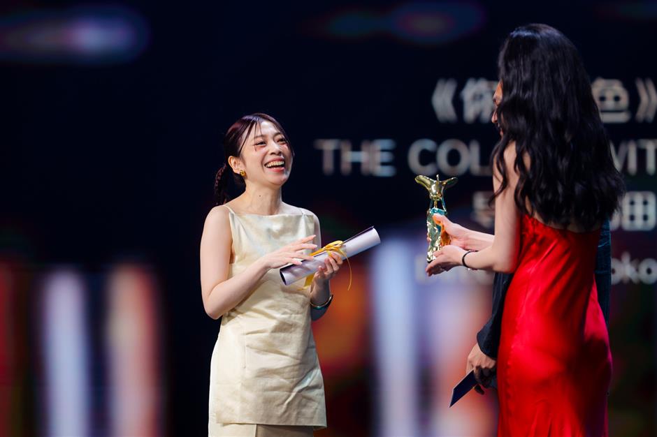 kazakhstan 'the divorce' wins the best feature film award at siff, huang xiaoming named best actor