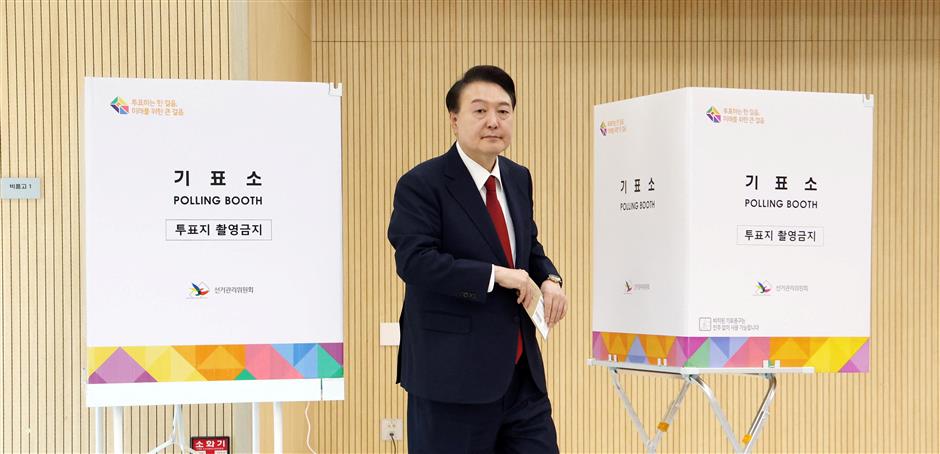 s. korean president names 5-term lawmaker as chief of staff