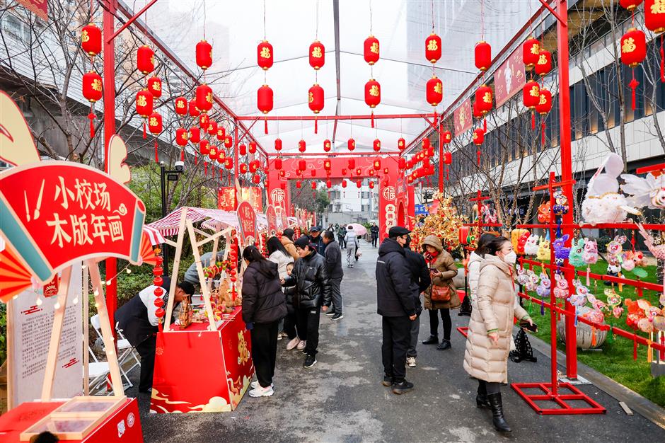 hongkou lights up with lantern festival celebrations