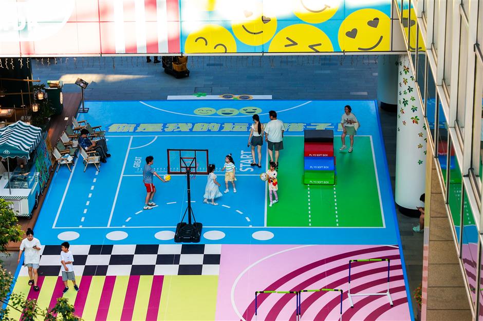 the place mall transforms outdoor space into sports arena