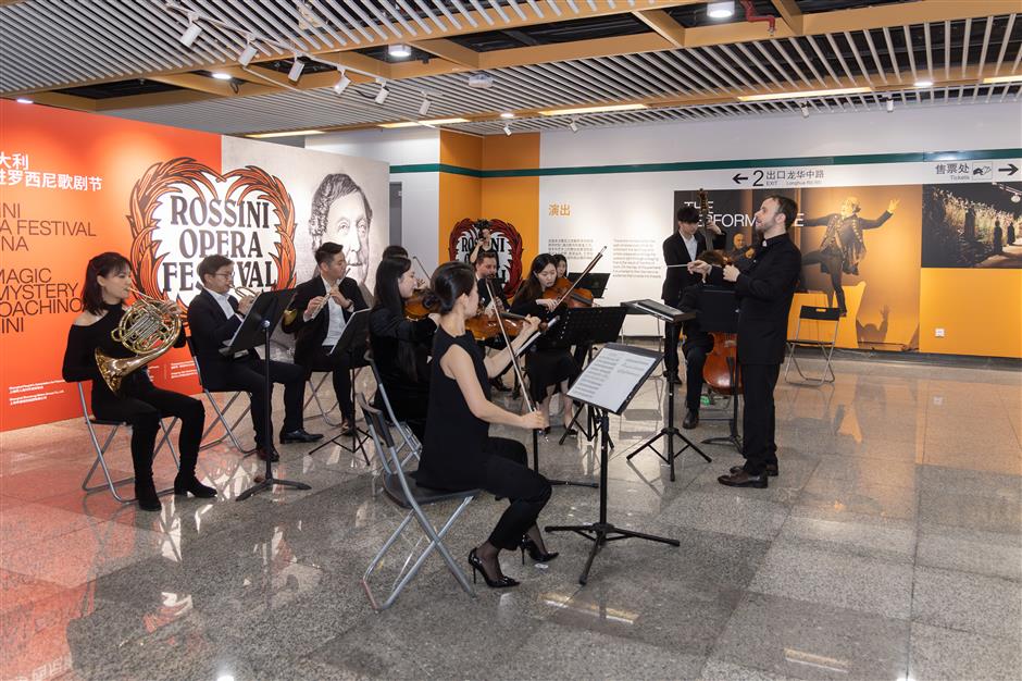 rossini festival hits high note in metro station