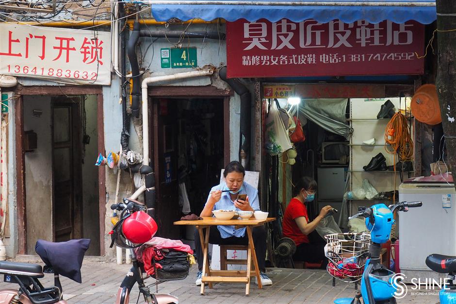 last two dilapidated lane houses in downtown shanghai to be renovated