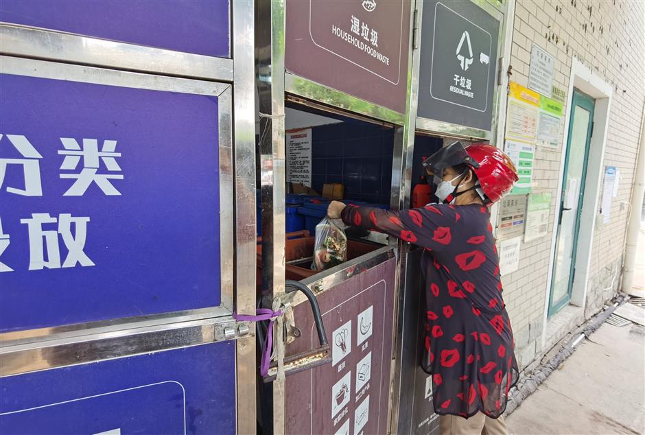 trash-sorting becomes way of life in shanghai despite pandemic