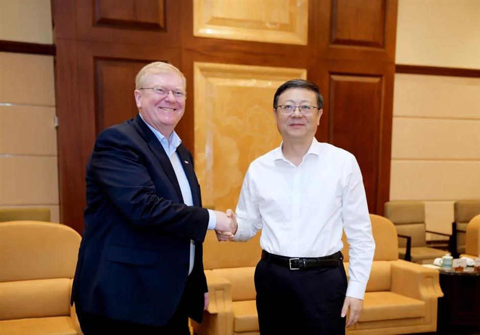 party secretary chen meets with bosch group chairman