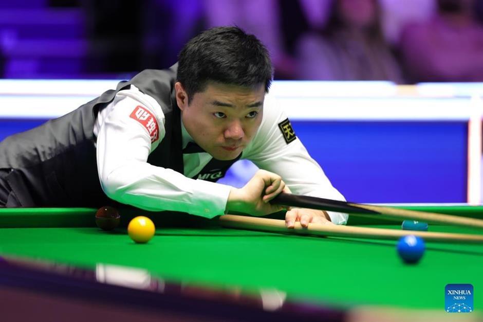 ding junhui into uk snooker championship semifinal