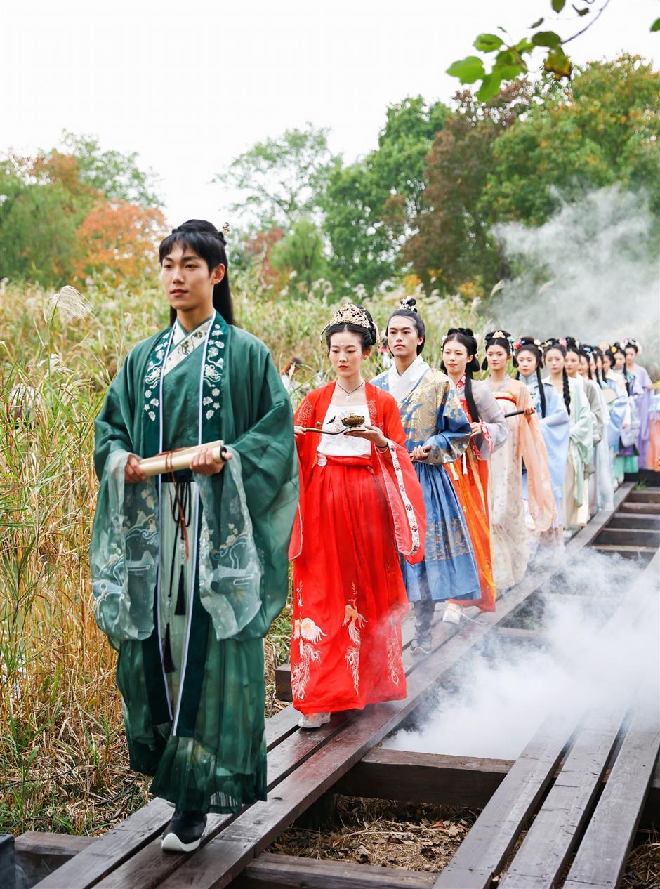 poetry, <i>hanfu</i> show add to xixi wetland fun