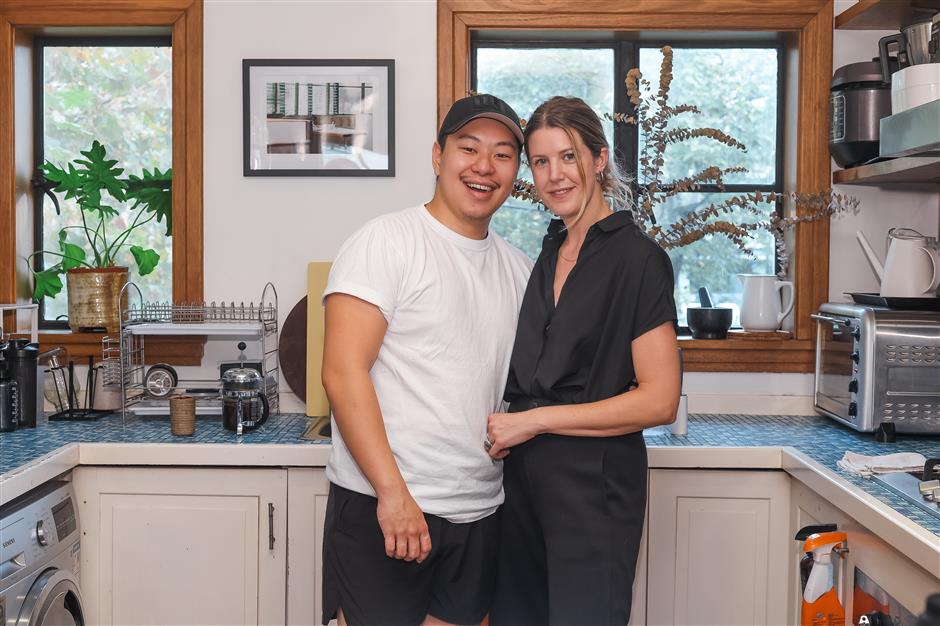 a foodie couple's cozy abode in the heart of the city