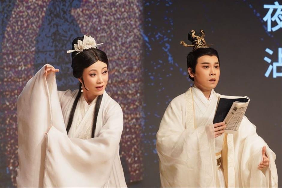 small-theater plays bring new vitality to traditional chinese theater