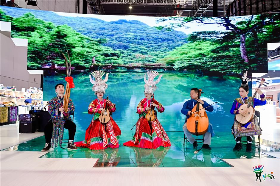 guizhou province offers discounts and promotions amid new tourism project